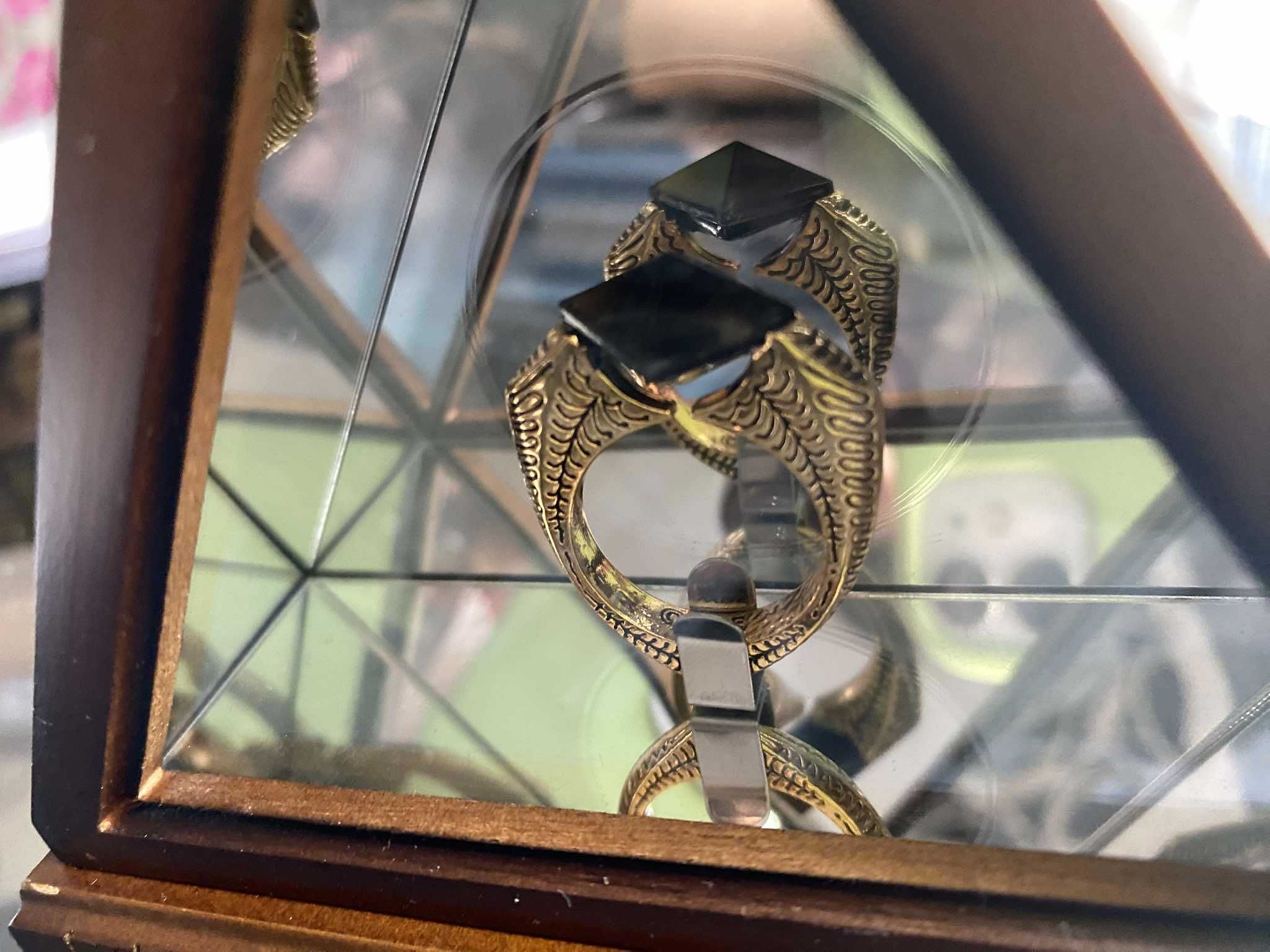 Marvolo Gaunt's Ring/Pierścień Marvolo Gaunta'a Noble Collection