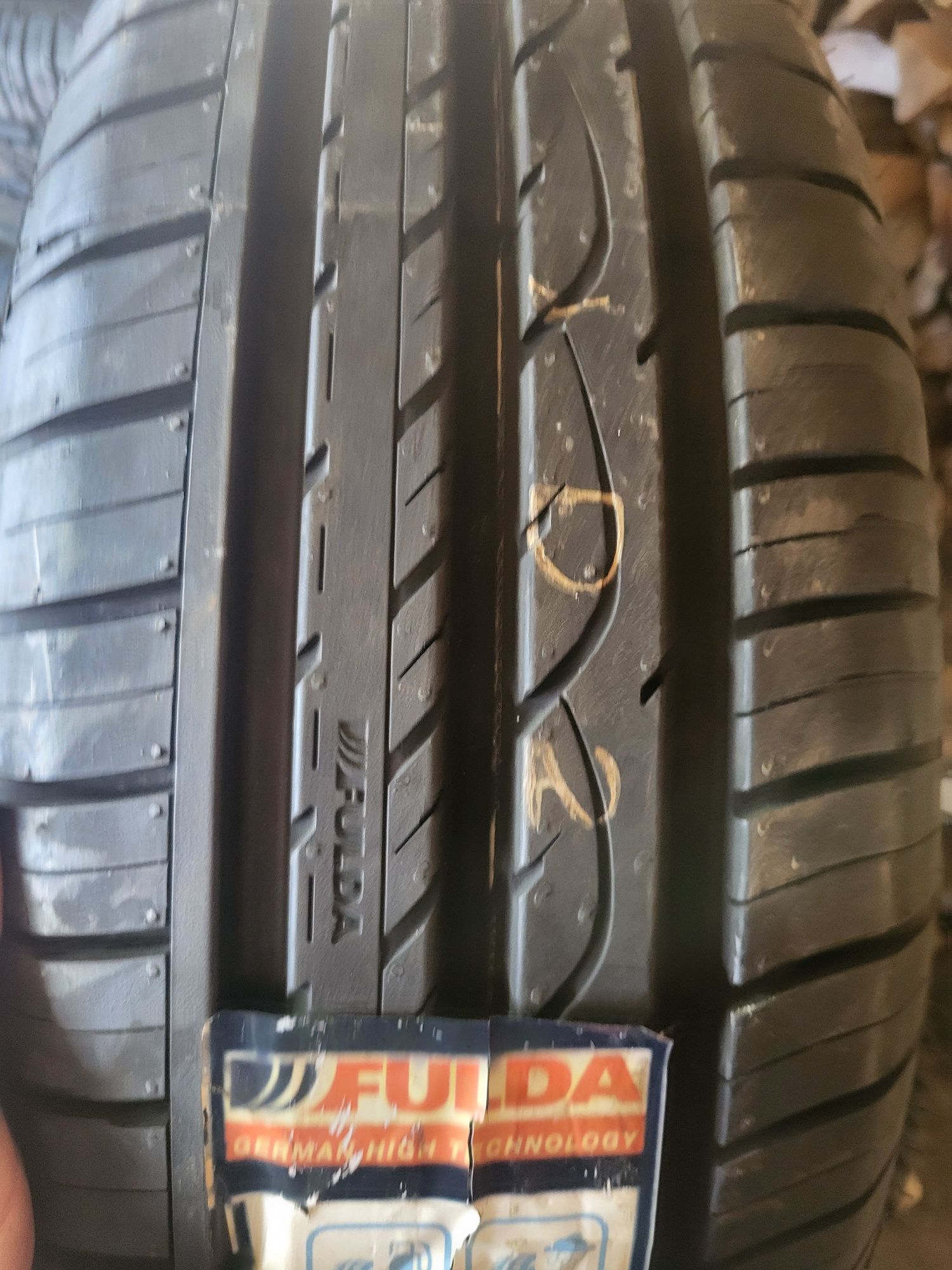 Шини 205 60r15 Fulda літо