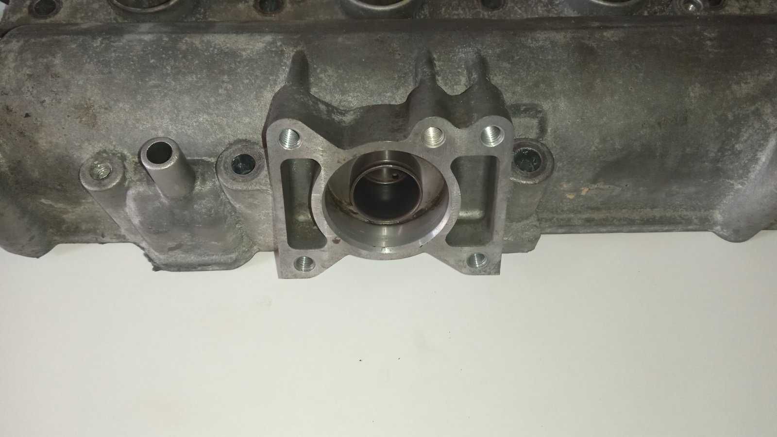 Крышка клапанов 03C103475 J/K толкатель ТНВД 03C109309C BAG 1.6 FSI VW