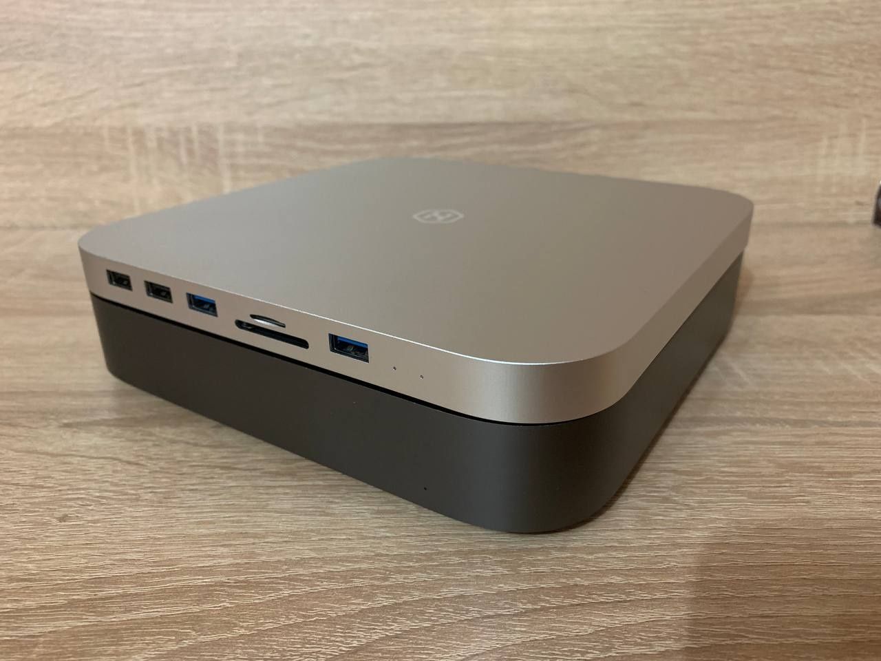 Периферія Apple Mac Mini - USB Hub зі слотом під SATA SSD 2,5"
