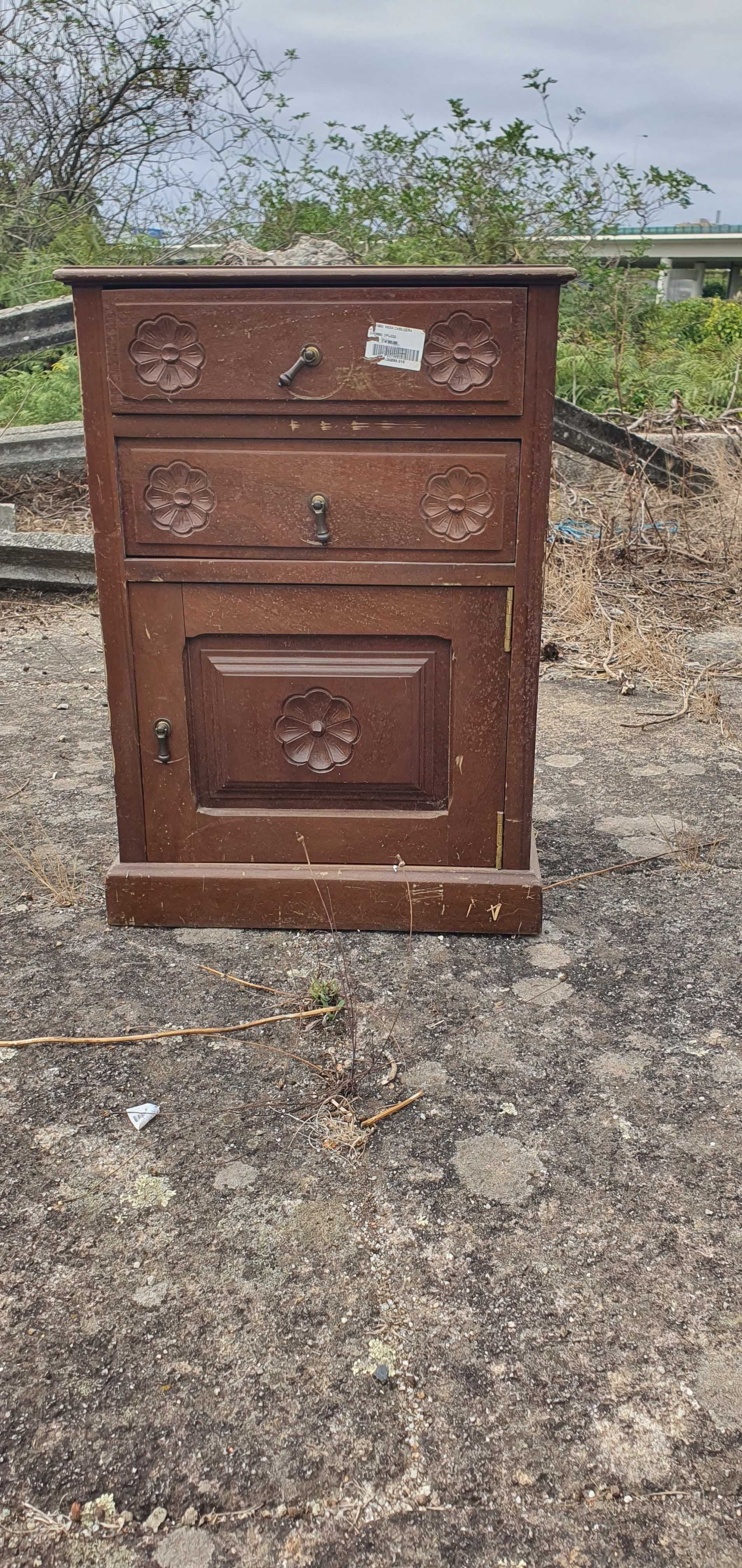 masinhas com porta e gaveta