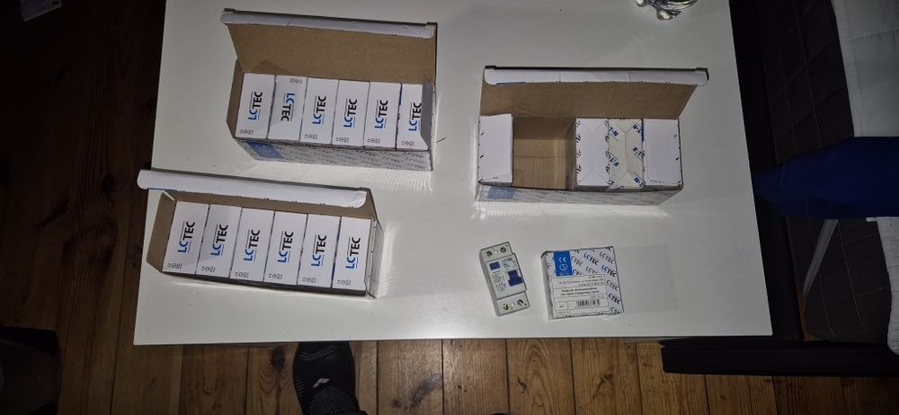 Wyłącznik różnicowoprądowy (25A, 30 mA, 2- biegunowy , typ AC