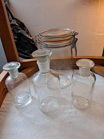 Naczynia szklane lekarskie