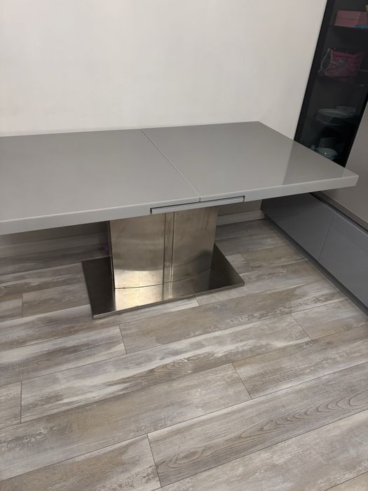 Стол обеденный металл и стекло