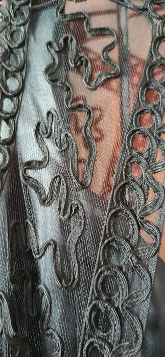 Vestido preto de cerimônia