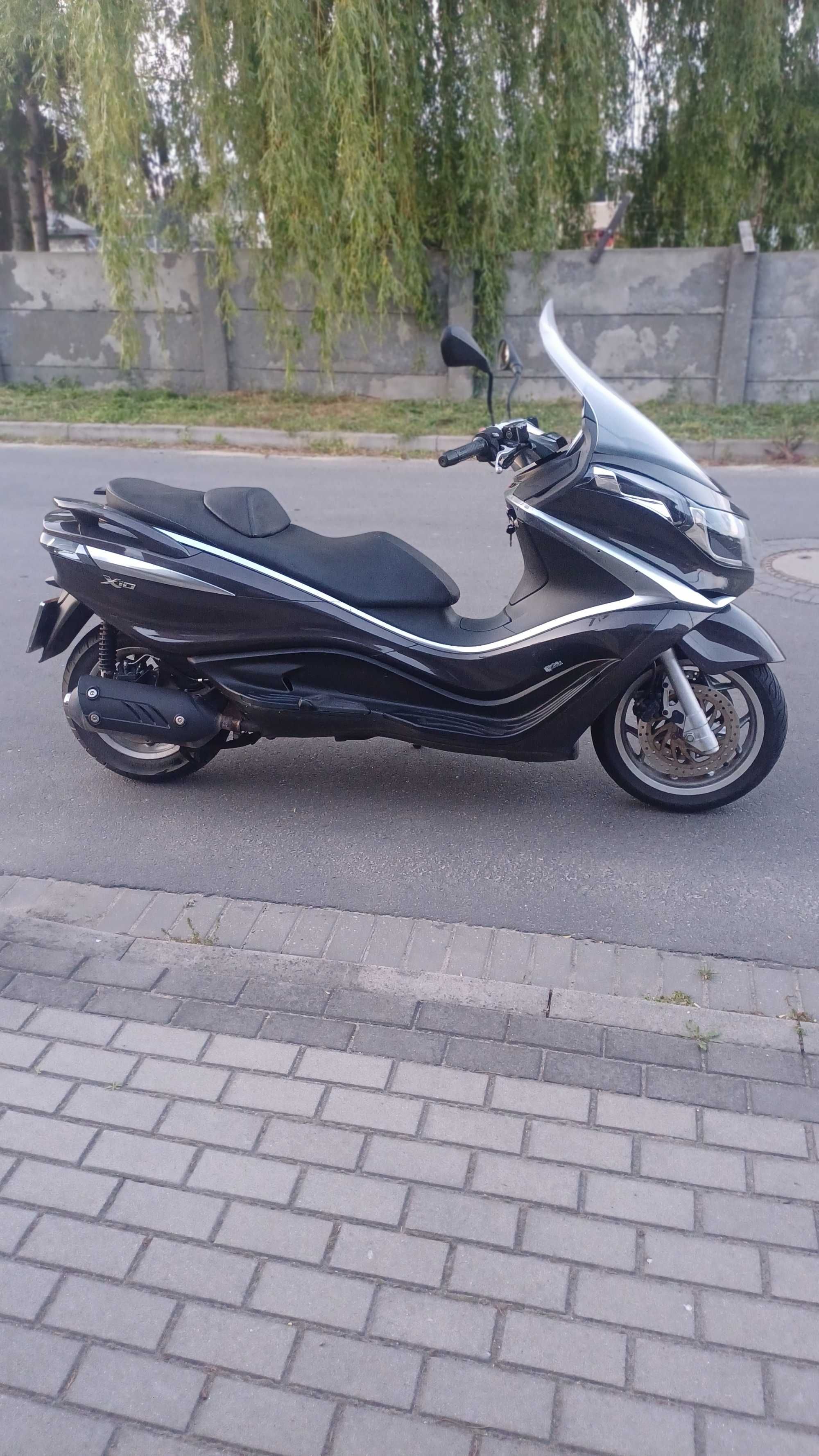 Piaggio x10 125 skuter