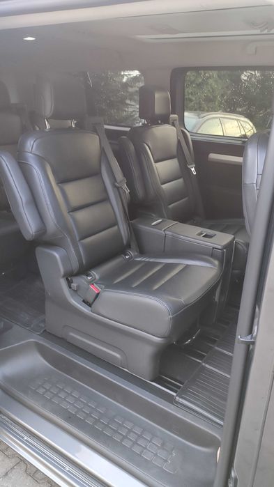 Transport osobowy VIP (4-6 osób)