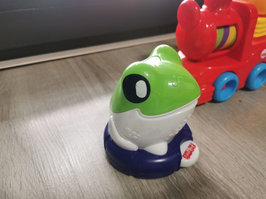 Pociąg Fisher price muzyczny samochodzik żabka lamaze tygrys