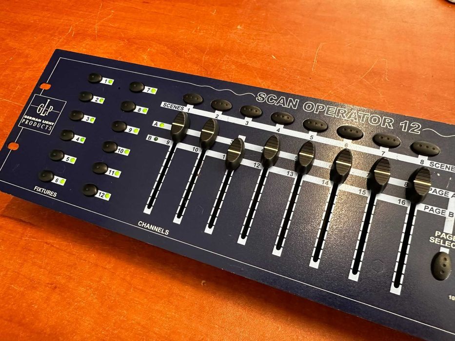 Oświetlenie dyskotekowe głowy DMX 512 sterownik GLP Scan Operator 12