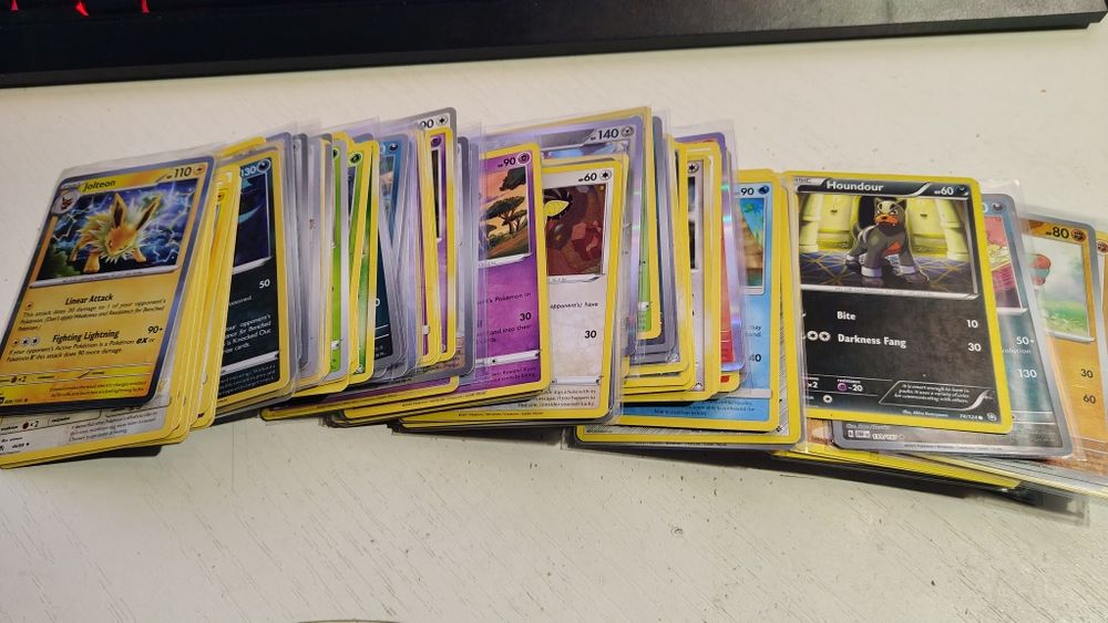Karty Pokemon 1 i 2 generacji