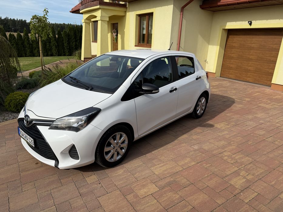 Toyota Yaris 2015 rok