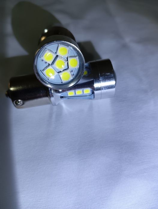 Лампа светодиодная  P21WBA15S