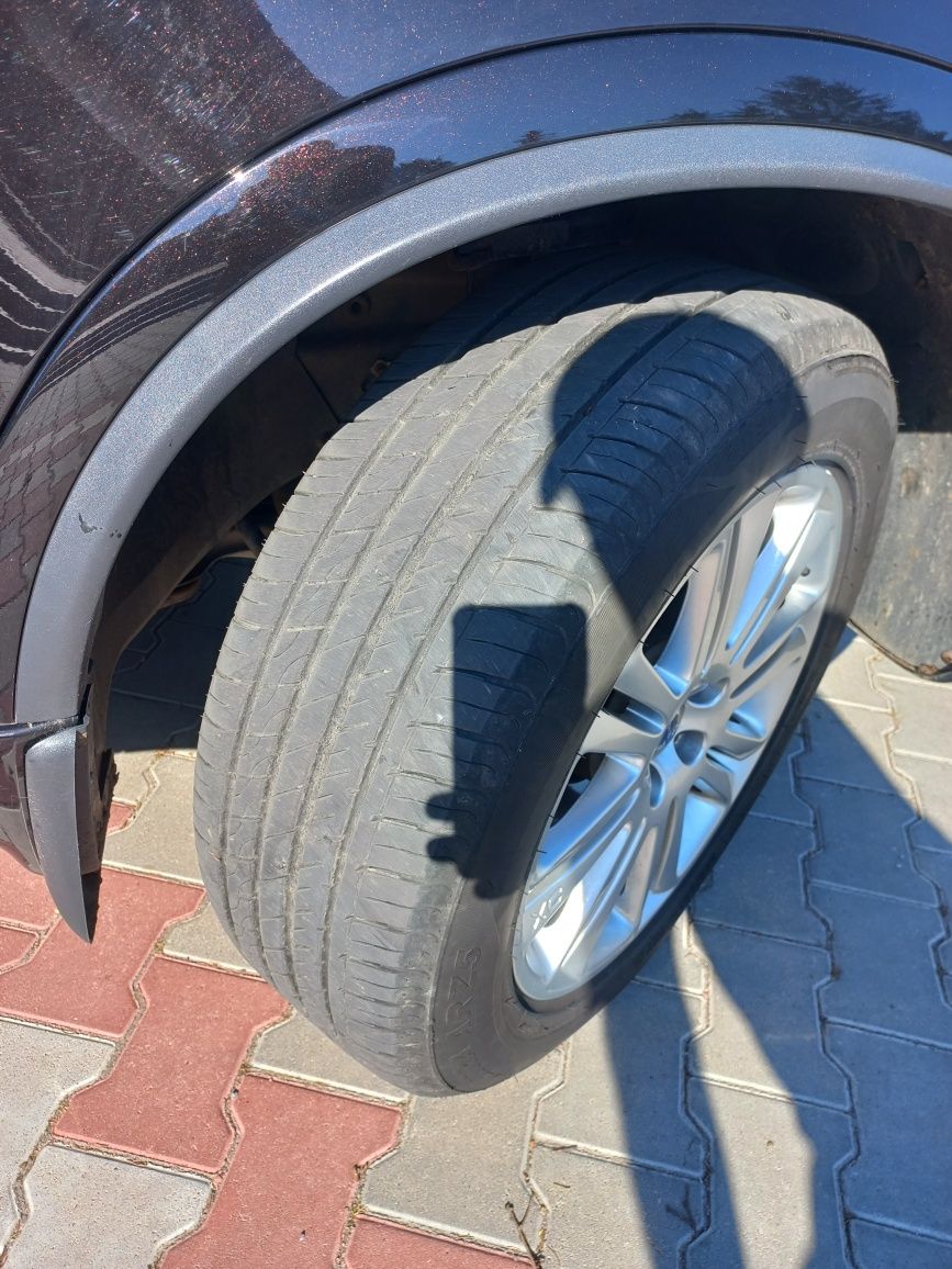 Продам сімейне авто Volvo XC90