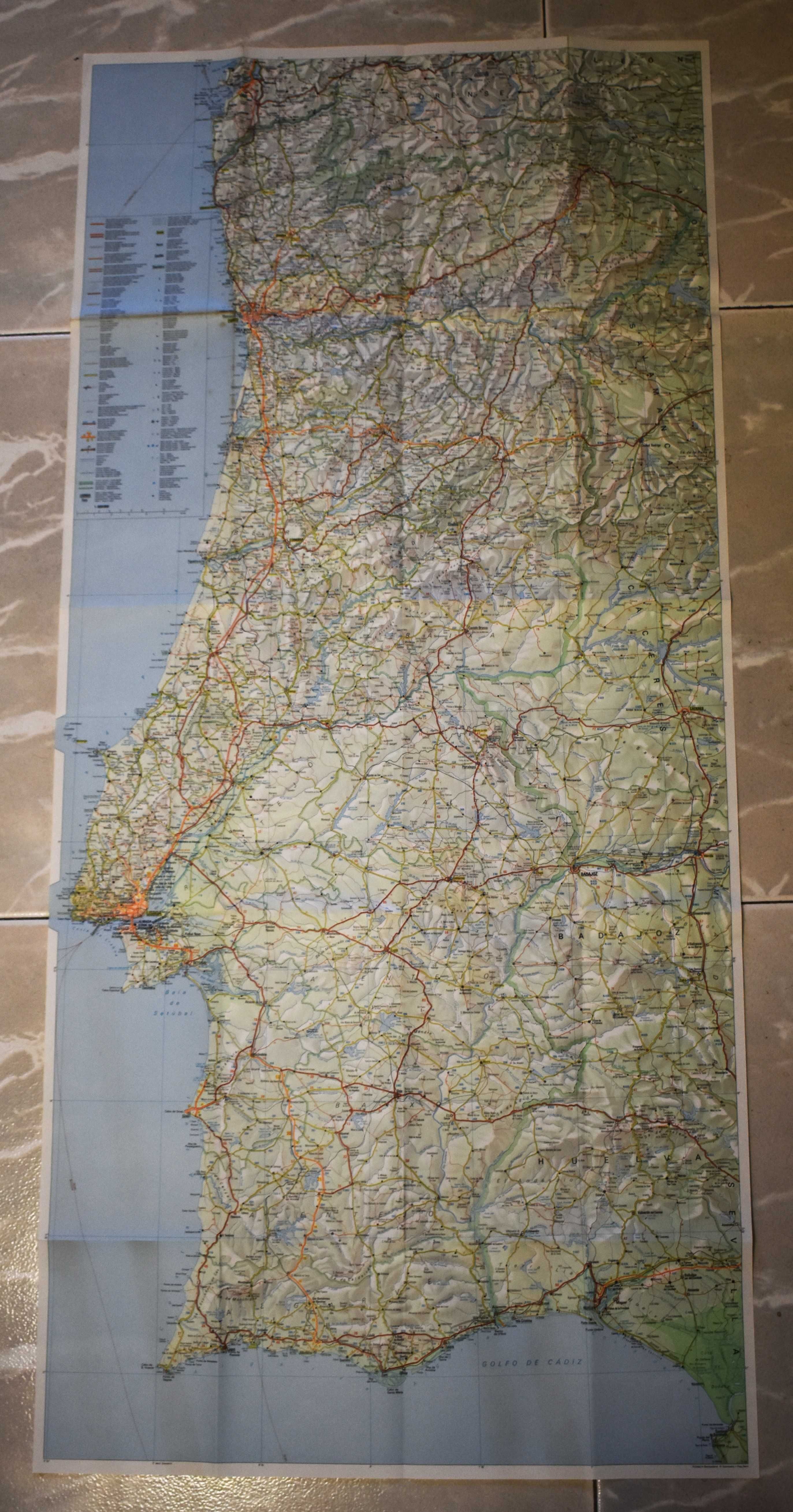Guia Turístico de Portugal de A a Z (inclui o Mapa original)