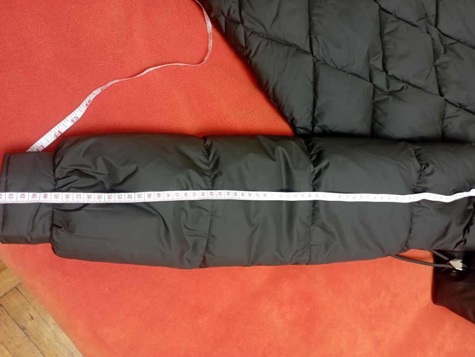 Продам женскую курточку