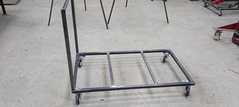 Wózek transportowy ręczny