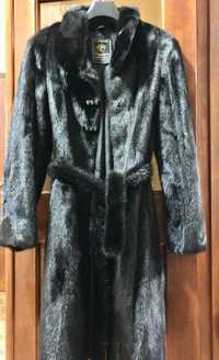 Продам женское  новое стильное норковое пальто шуба размер S