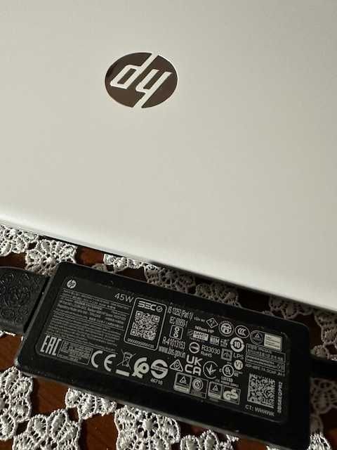 Laptop HP Stream 11 biały Intel Celeron Dual-Core 4GB / 64GB jak nowy