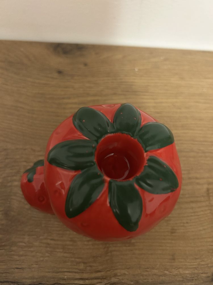Ceramiczne świeczniki truskawki 2 sztuki nr.7672