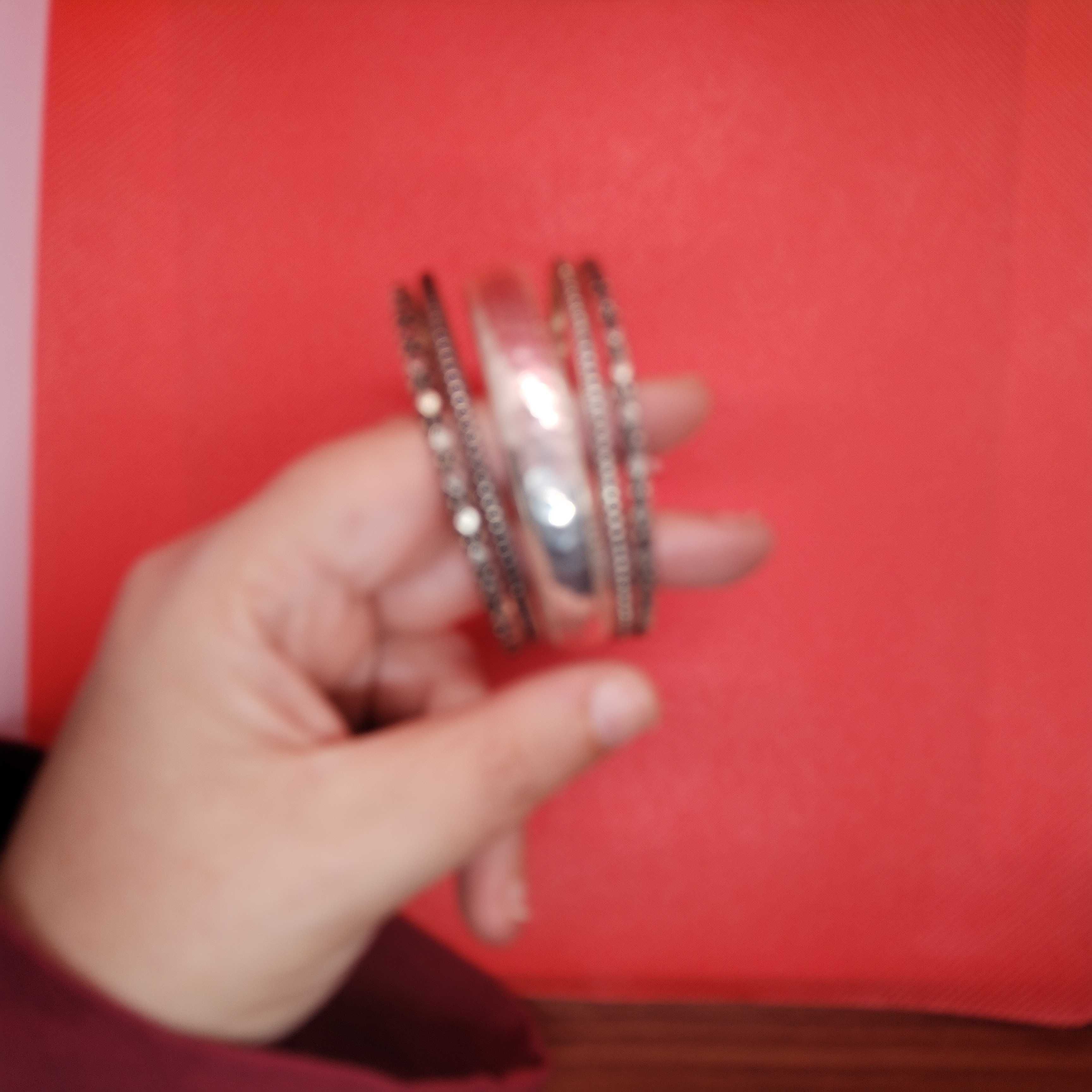 pulseiras (3) 1 unid- 3€; 2 unid- 4€; 3 unid- 5€