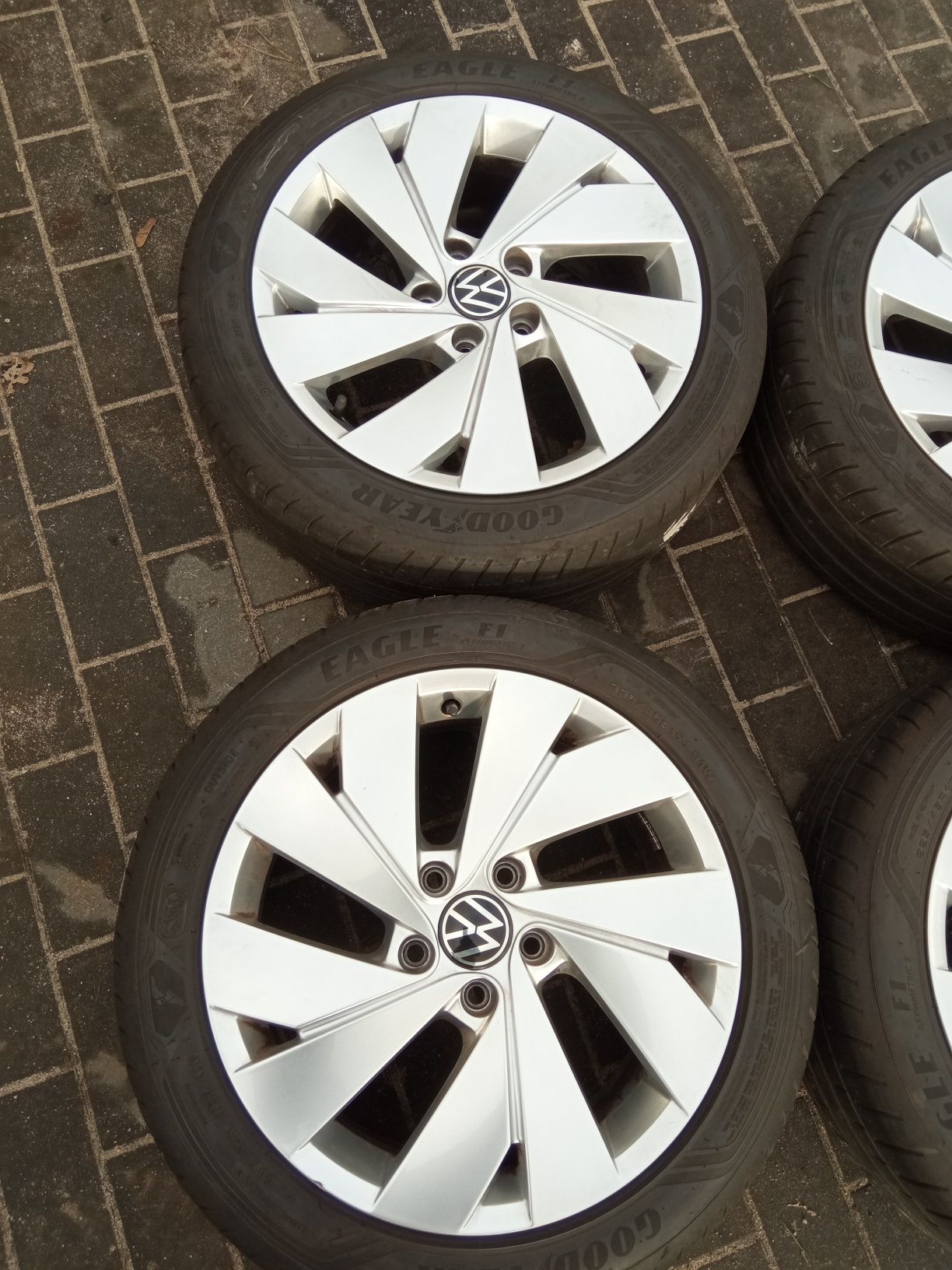 Alufelgi 17 koła VW Golf VIII lato