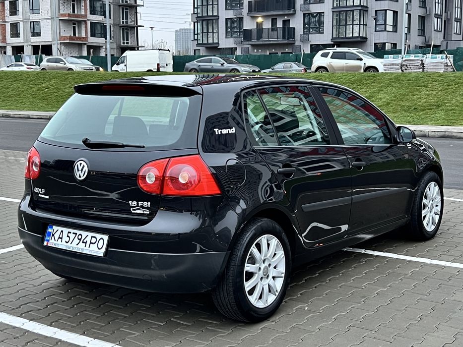 VW Golf 5 1.6 FSI, автомат, бензин - 198 000 км