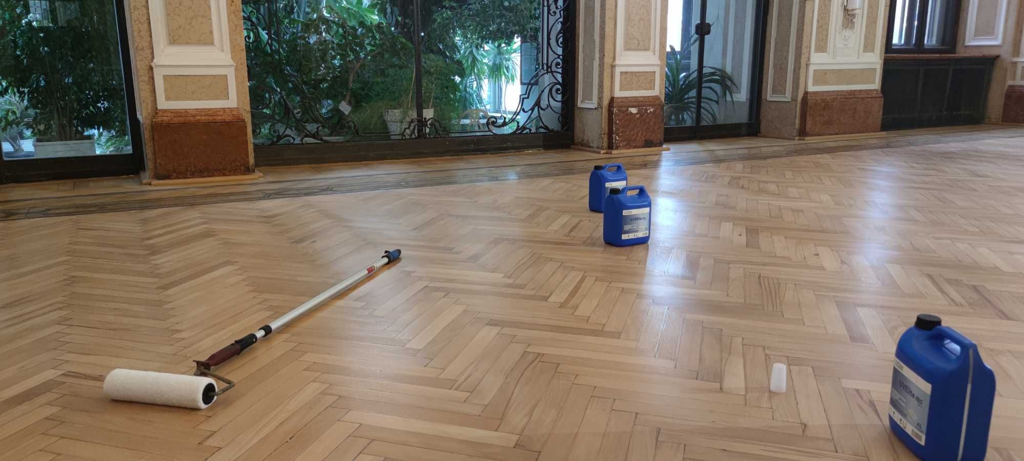 Cyklinowanie, schody drewniane, montaż podłóg