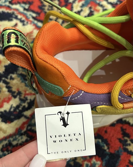Кроссовки фірми Violeta Wonex НОВІ