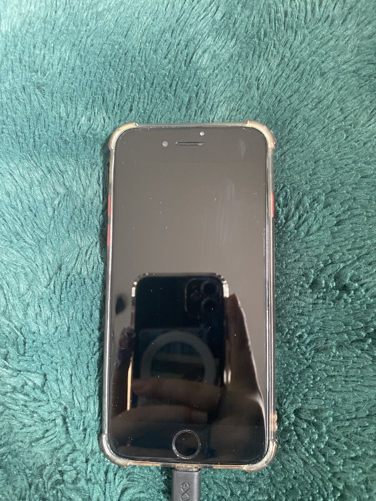 Iphone 8 czereony 256GB