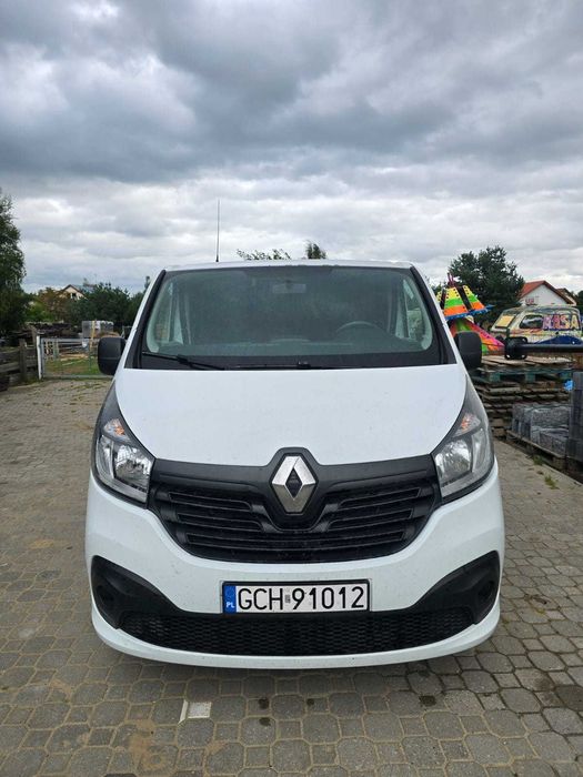 Renault Trafic 9 osobowy