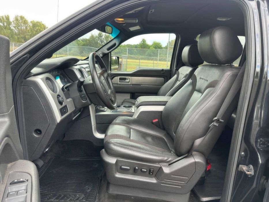 Ford F-150 SVT Raptor SuperCrew      2014