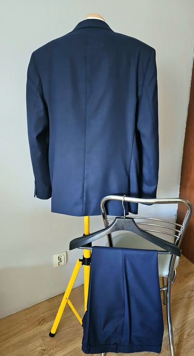 Granatowy garnitur męski z wełną r.182/112/100 56L The King