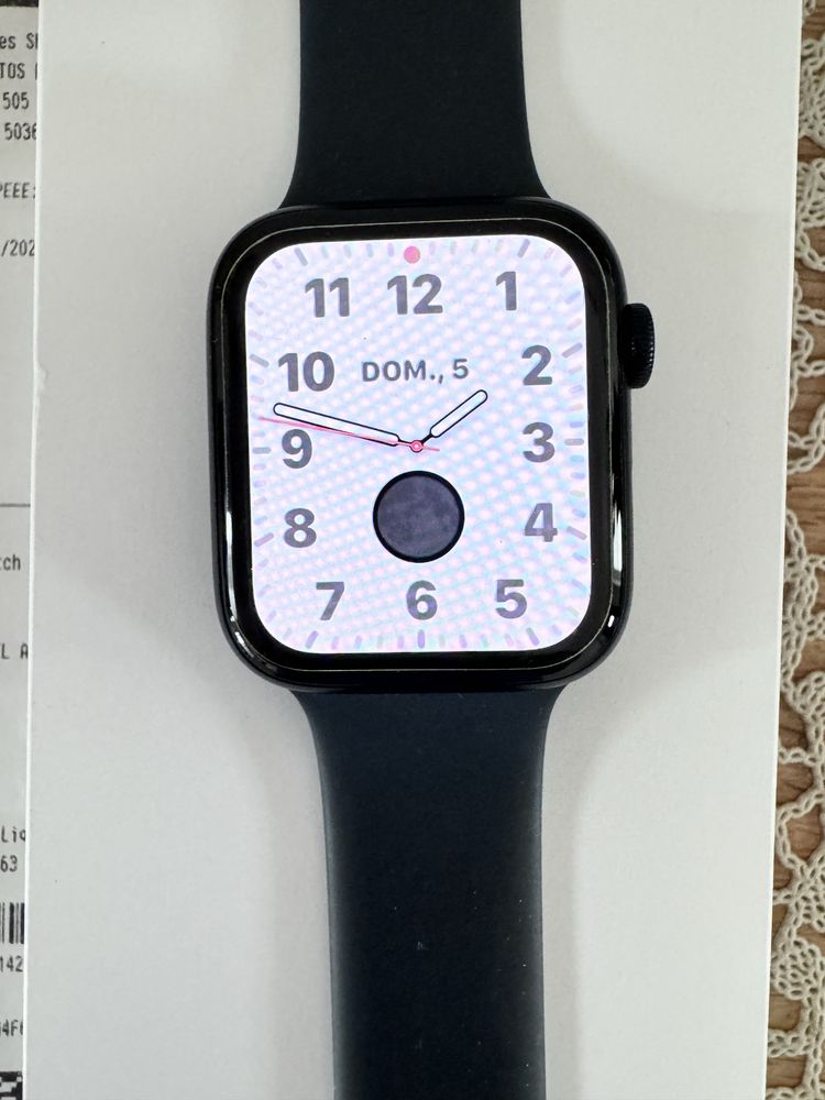 Apple Watch SE 44mm de 2 geraçao preto como novo garantia/fatura