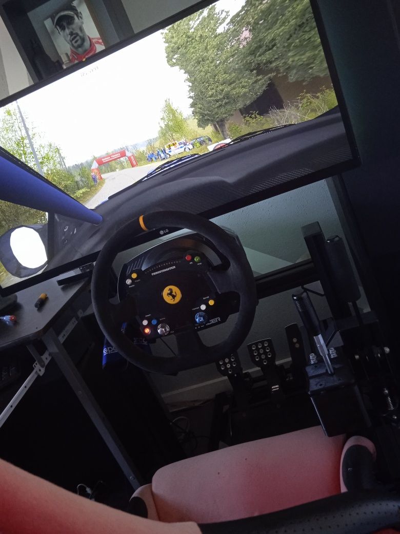 SIM racing Kierownica Thrustmaster TS-PC Racer ferrari 488