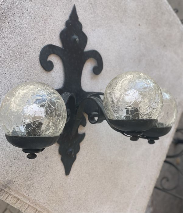 Aplique grande ferro muito antigo com globos