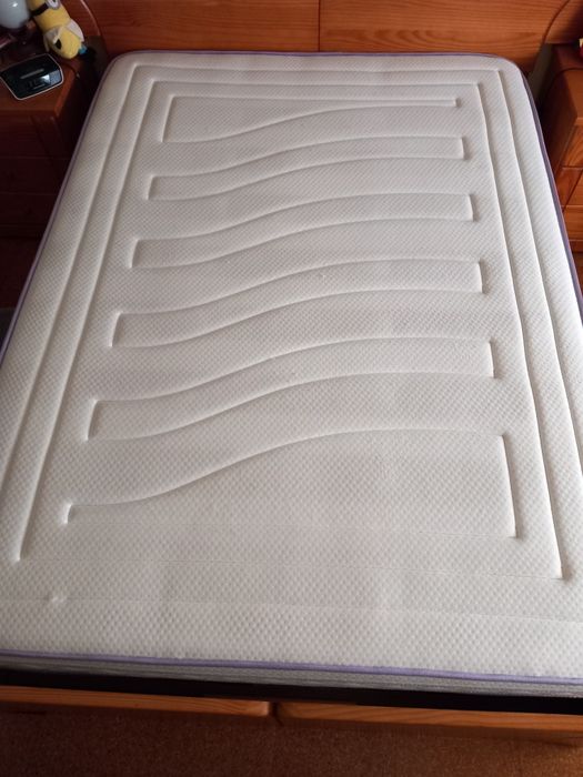 Colchão de Casal negociável