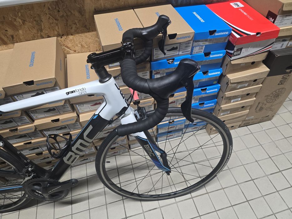 Bmc de carbono m com ultegra 11x2v