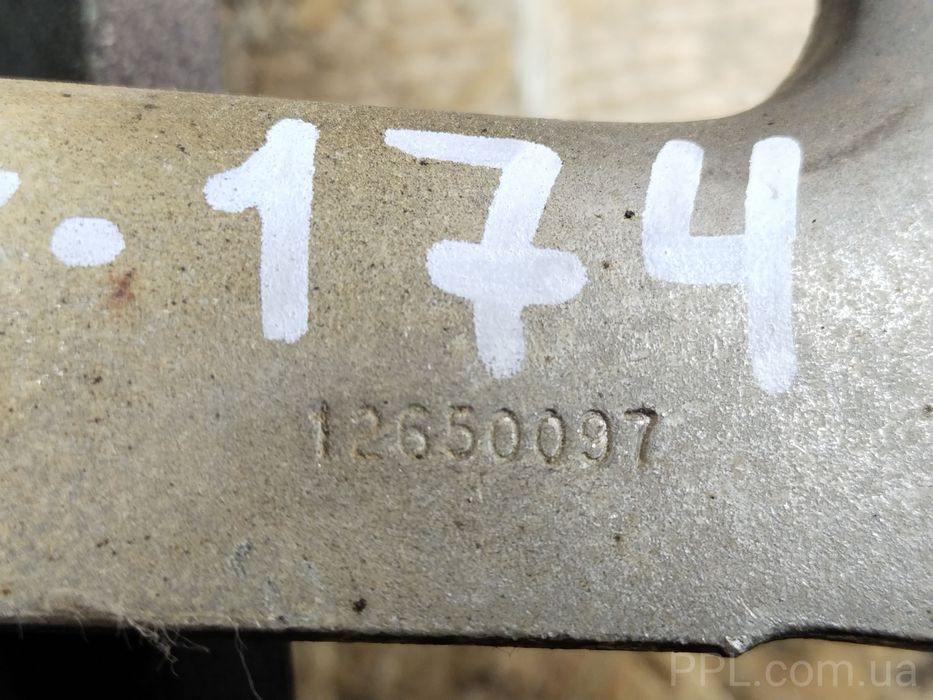 Buick Regal Insignia B 2017- 2.0 B Turbo выпускной коллектор кронштейн