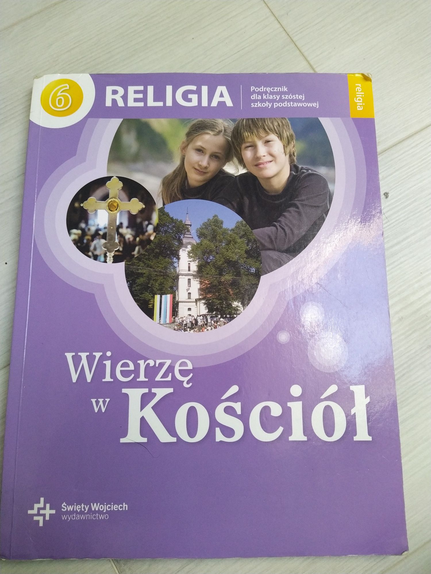 Podręcznik do religii Wierzę w Kościół