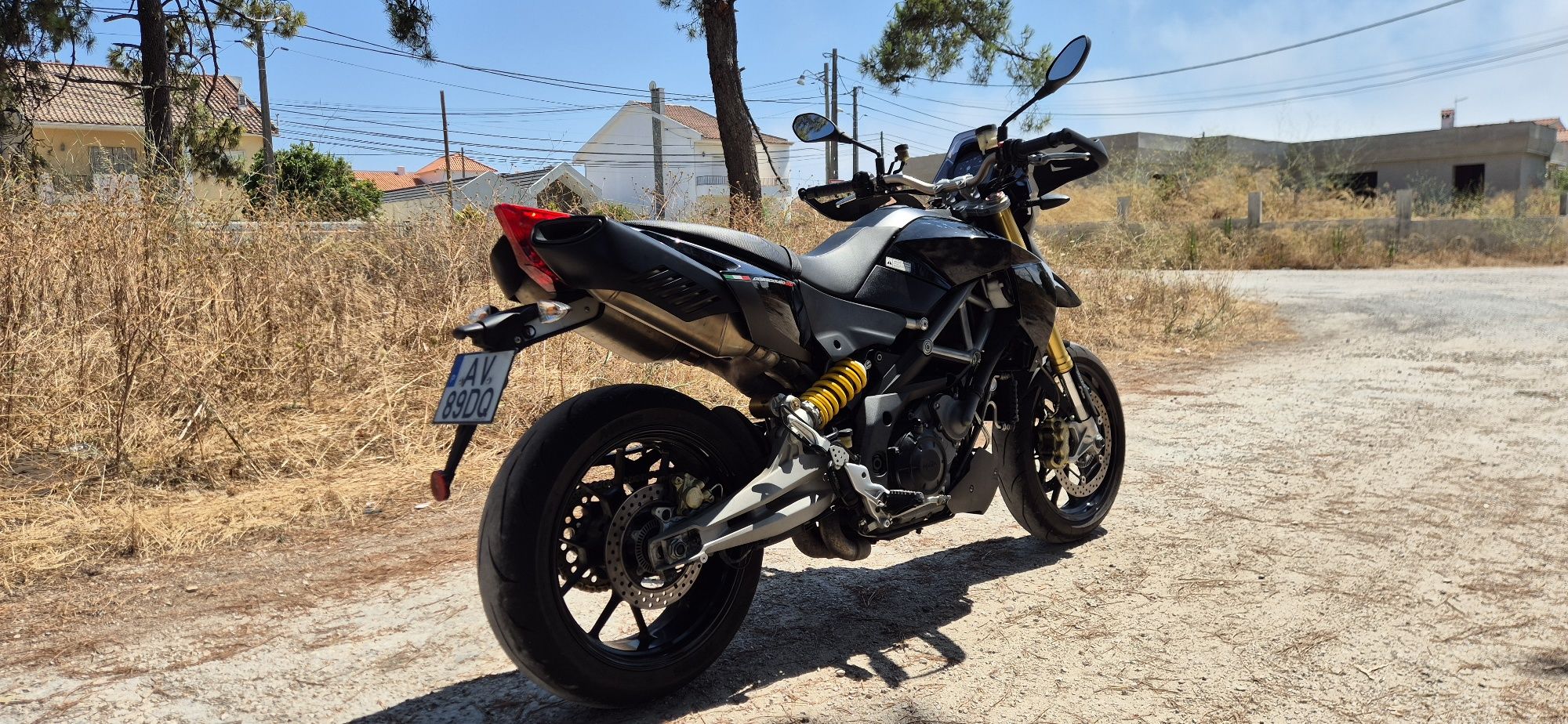 Aprilia DORSODURO 1200 de 2011 IMACULADA!