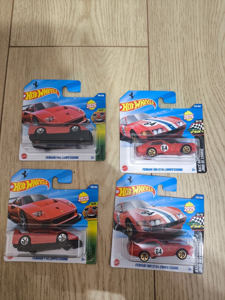 4 x ferrari hot wheels