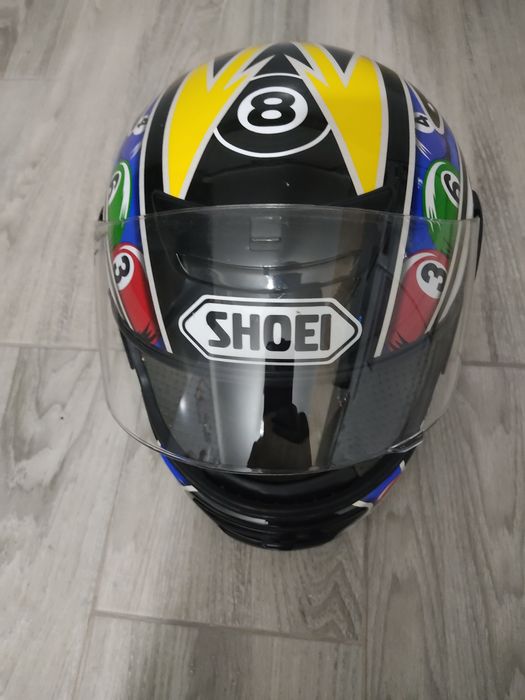 Capacete de estrada shoey