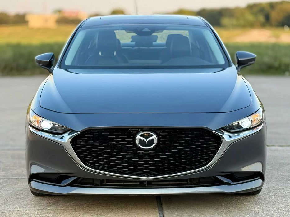 Mazda 3      2021