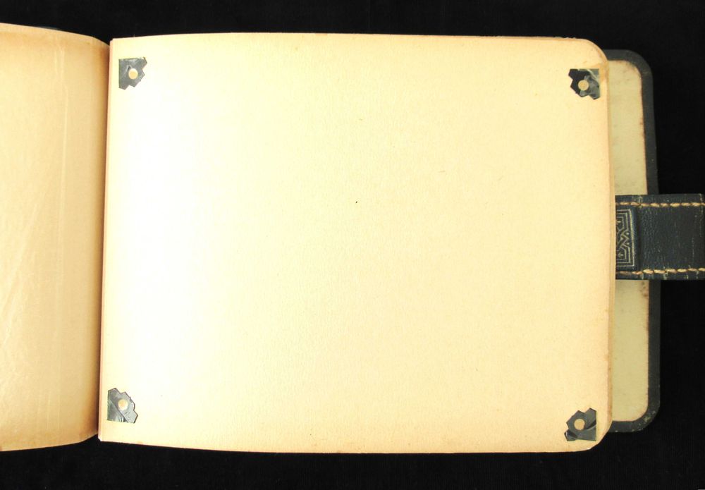 Álbum Fotográfico Antigo (Ref. 3)