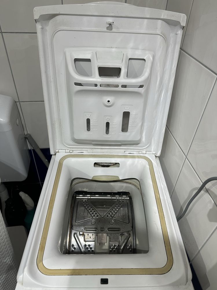 Pralka INDESIT wsad od góry