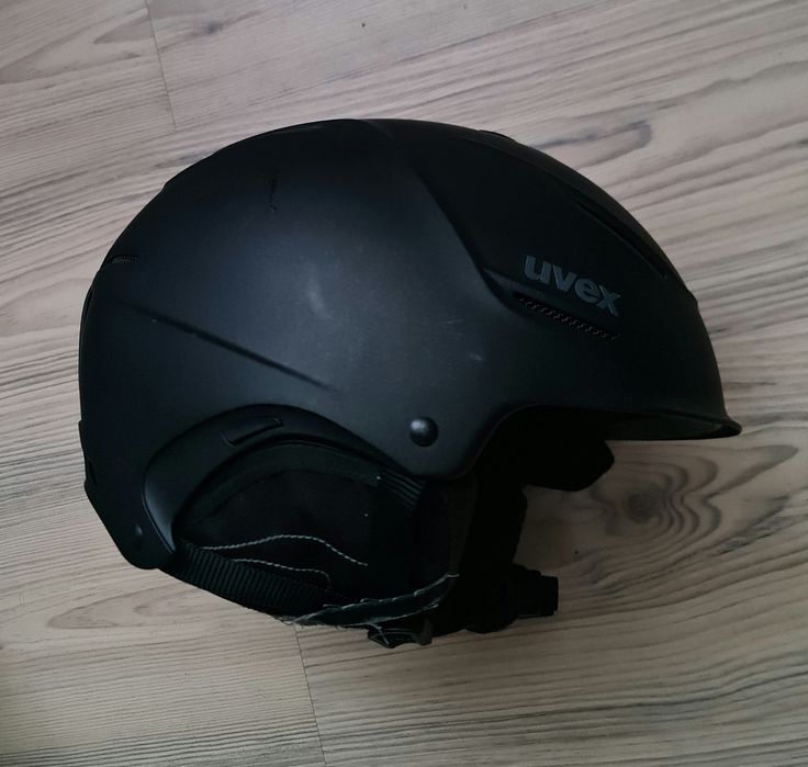 Kask narciarski Uvex p1us czarny mat, rozmiar 59-62