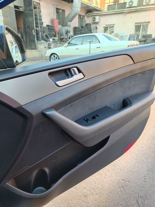 Hyundai sonata sport