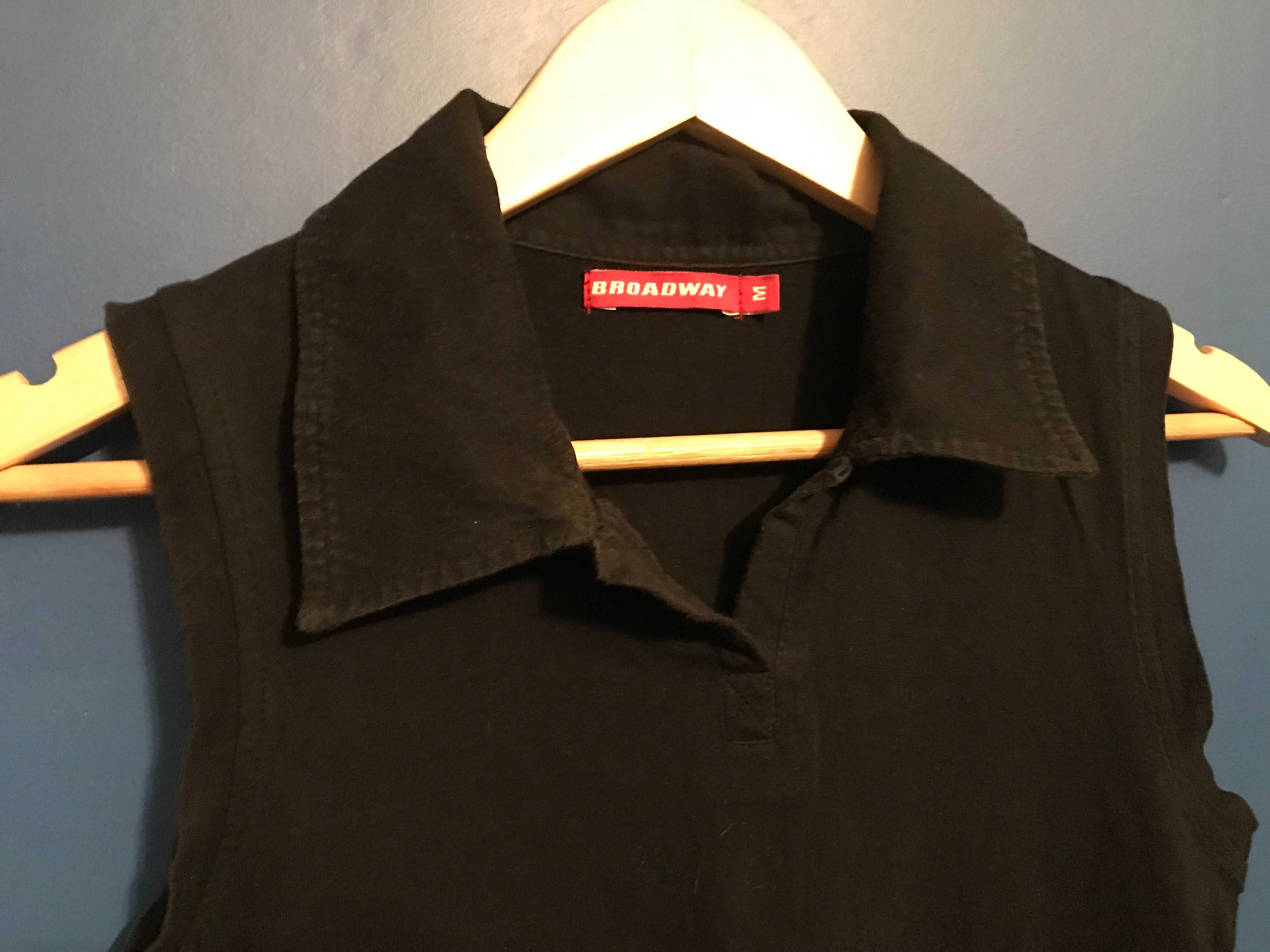 T-shirt z kołnierzem - Broadway