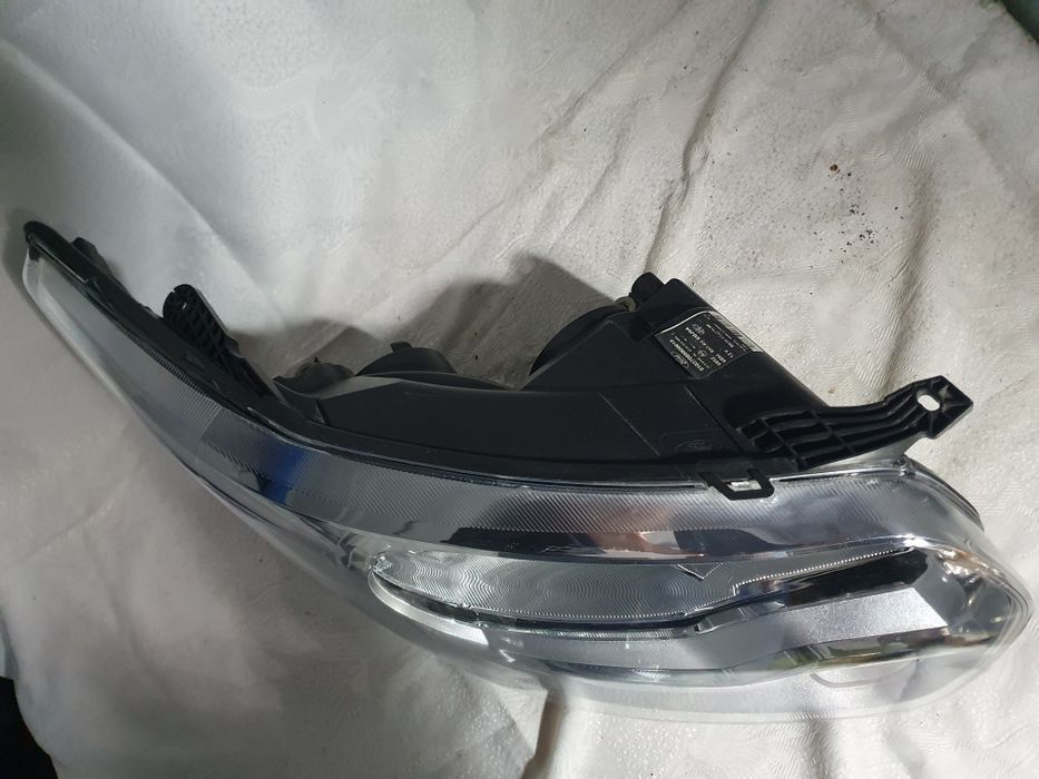 Lampa prawa Ford Transit Mk 8 VIII Europa przód