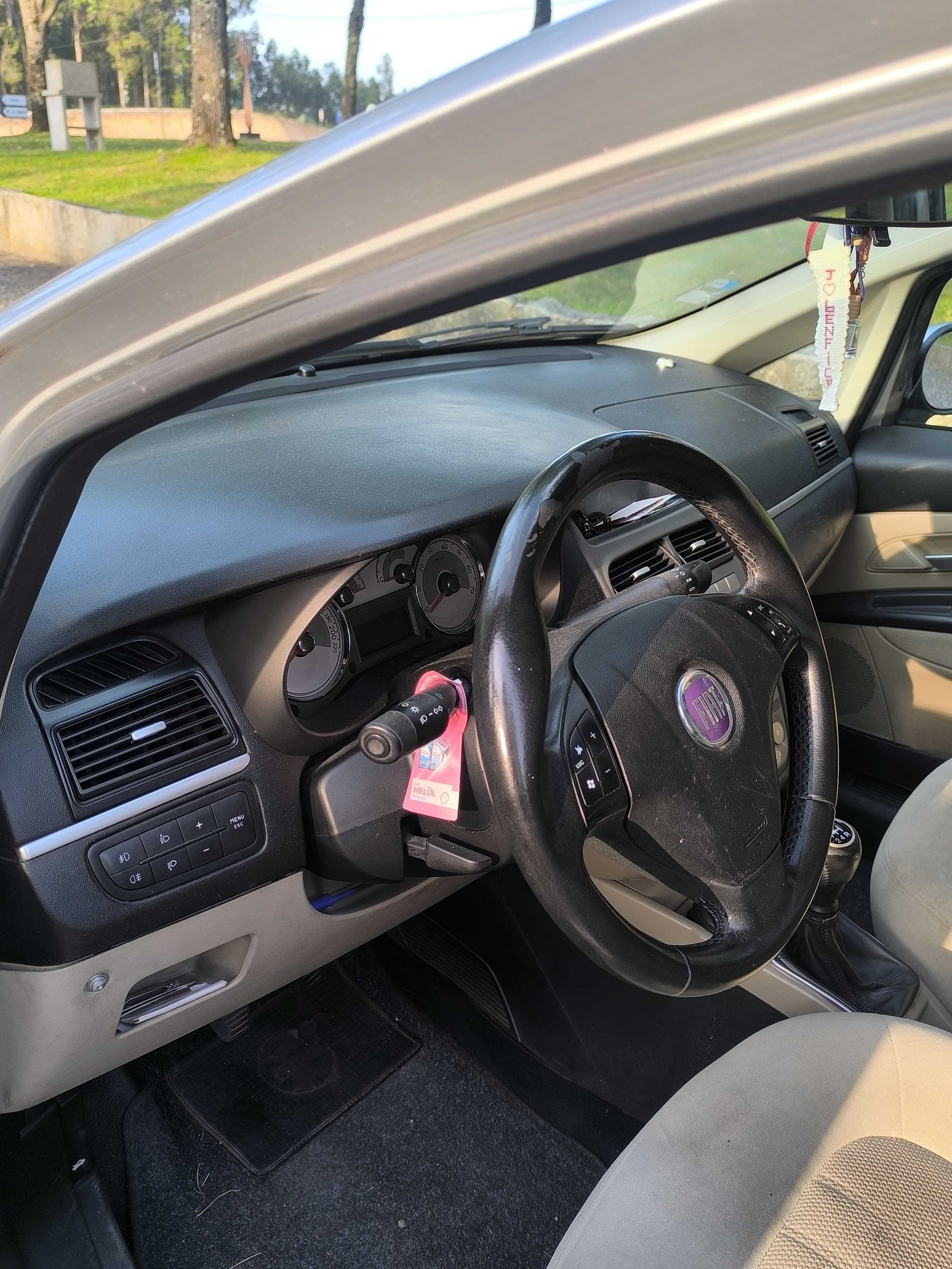 Vendo FIAT LINEA 1.3 Multijet de 2007